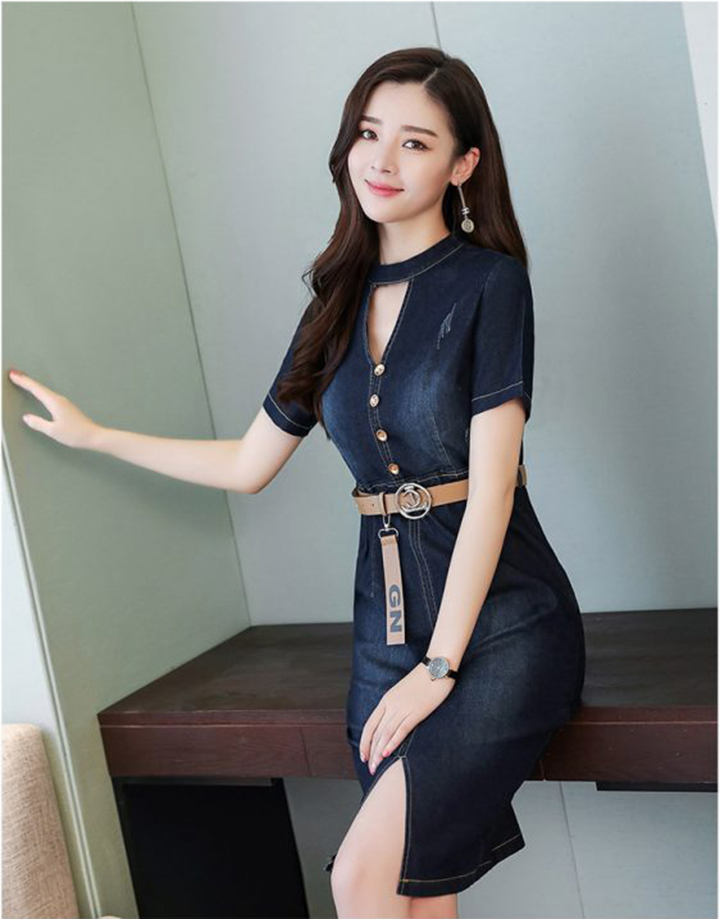 ĐẦM JEAN BODY KHOÉT CỔ ĐÍNH NÚT
